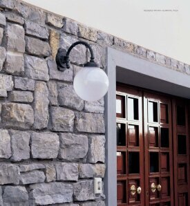 Wandleuchte Tourino Nr. 31210 | mit nach unten gerichteter Glaskugel von Surya